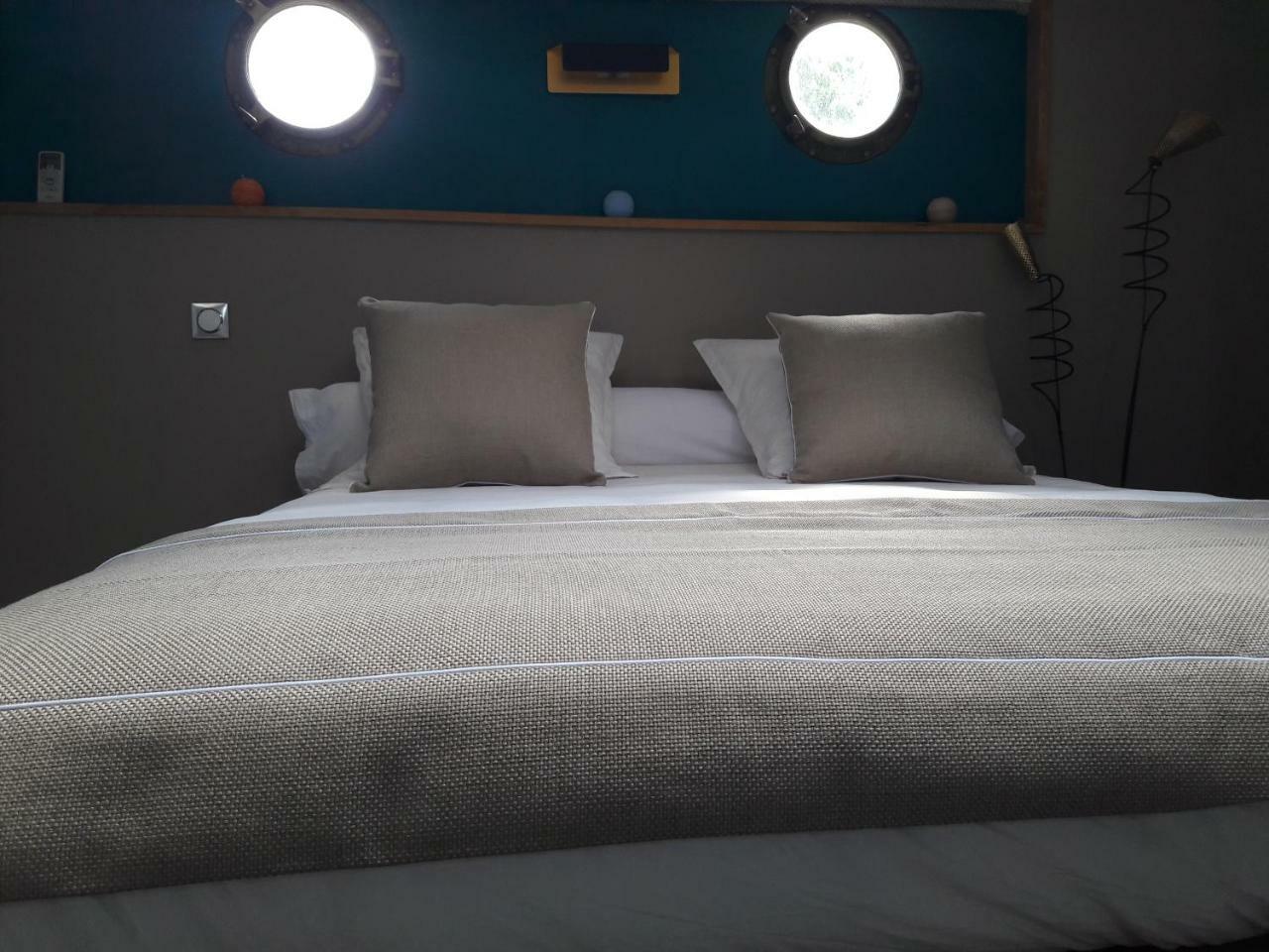 Peniche La Belle Aimee Hotel Айга-Мортас Екстериор снимка